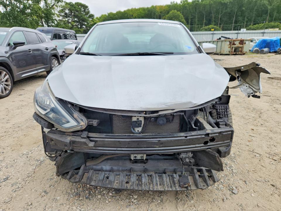 2019 Nissan Sentra მანქანა იყიდება აუქციონზე, vin: 3N1AB7AP7KY207354, აუქციონის ნომერი: 68494336