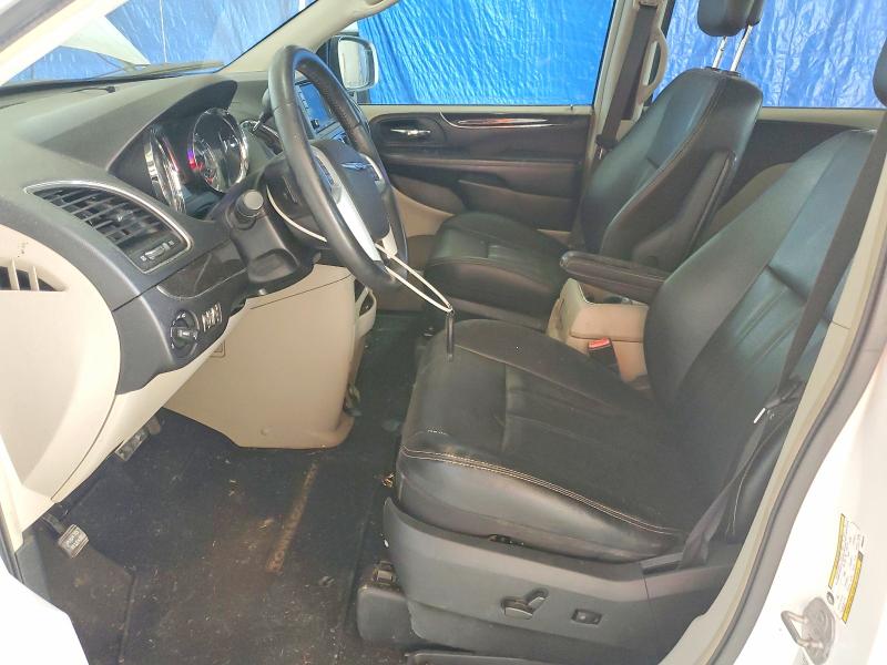 68055336 :رقم المزاد ، 2C4RC1BG4FR695919 vin ، 2015 Chrysler Town & Country مزاد بيع
