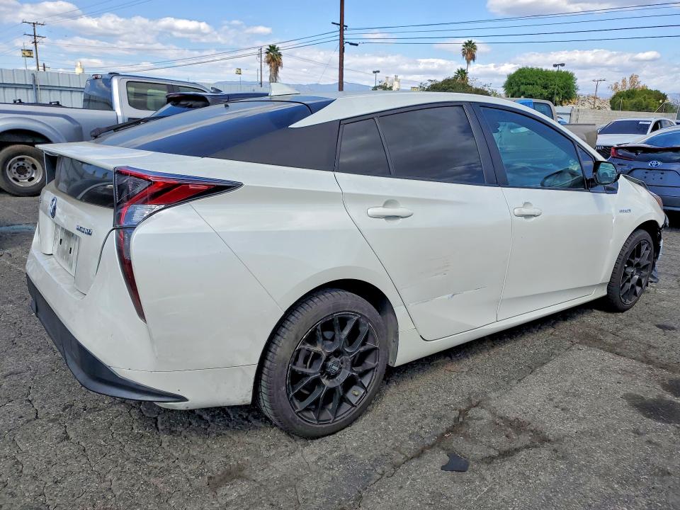69459036 :رقم المزاد ، JTDKARFU6G3010027 vin ، 2016 Toyota Prius مزاد بيع