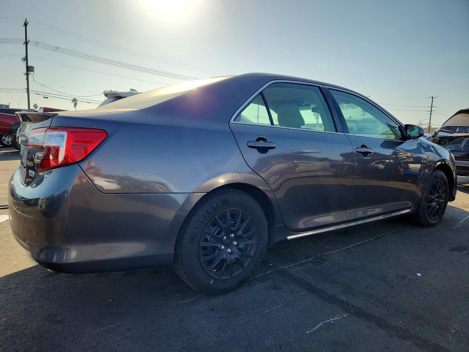 69449986 :رقم المزاد ، 4T1BD1FK8EU137436 vin ، 2014 Toyota Camry Hybrid مزاد بيع