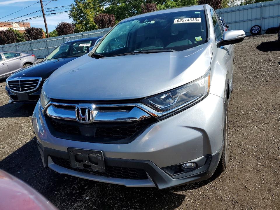 69574536 :رقم المزاد ، 7FARW2H55JE036386 vin ، 2018 Honda Cr-v مزاد بيع