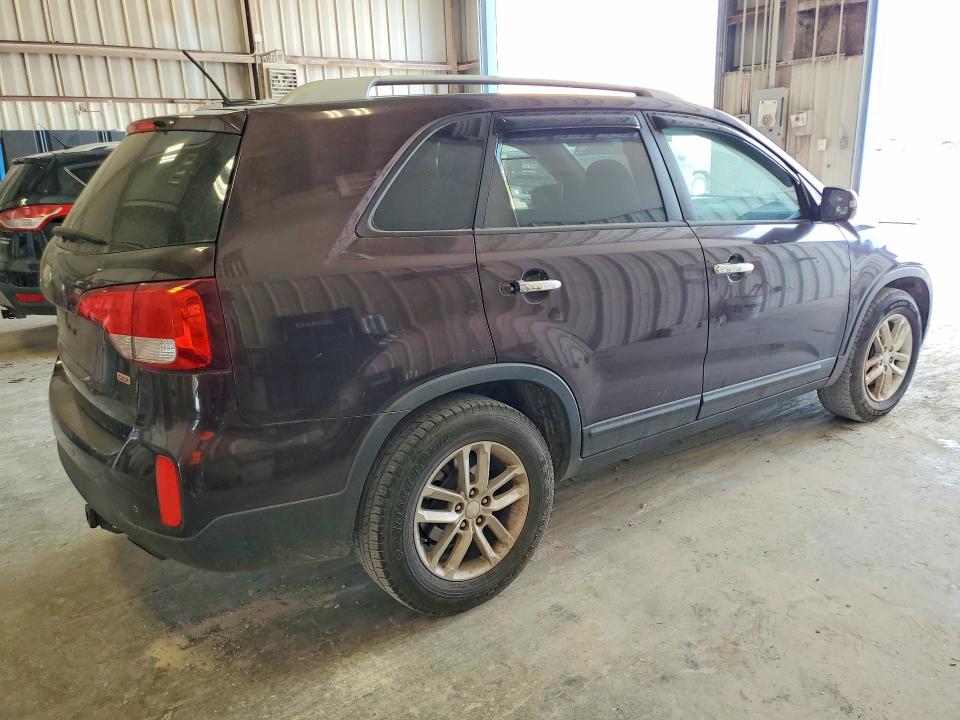 2015 Kia Sorento მანქანა იყიდება აუქციონზე, vin: 5XYKT3A61FG574310, აუქციონის ნომერი: 70022686