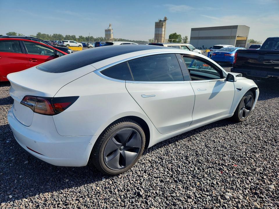Продажа на аукционе авто 2018 Tesla Model 3, vin: 5YJ3E1EB5JF094684, номер лота: 67847626