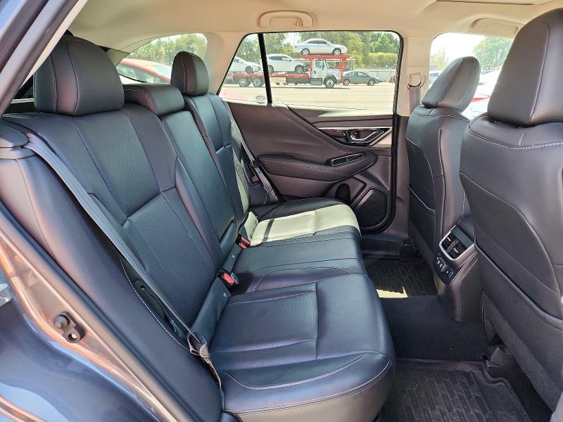 67354016 :رقم المزاد ، 4S4BTGND4L3222592 vin ، 2020 Subaru Outback مزاد بيع