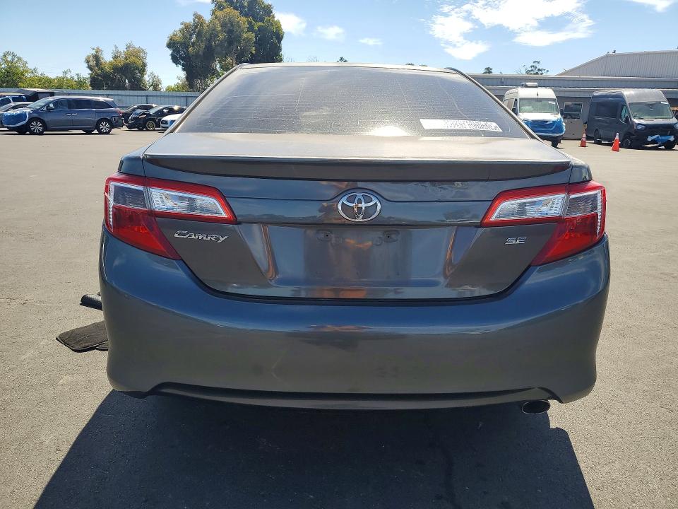 68615726 :رقم المزاد ، 4T1BF1FKXCU589766 vin ، 2012 Toyota Camry مزاد بيع