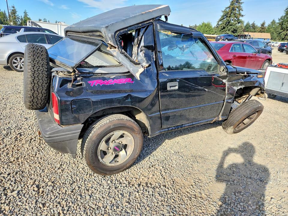 1993 Geo Tracker მანქანა იყიდება აუქციონზე, vin: 2CNBJ18UXP6935073, აუქციონის ნომერი: 69959236