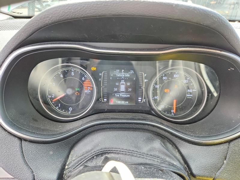 67517666 :رقم المزاد ، 1C4PJLCB2KD247171 vin ، 2019 Jeep Cherokee مزاد بيع
