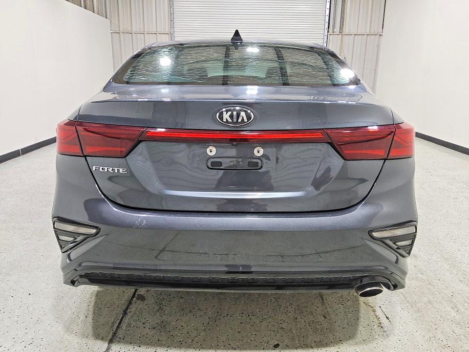 2019 Kia Forte მანქანა იყიდება აუქციონზე, vin: 3KPF24ADXKE011806, აუქციონის ნომერი: 66740076