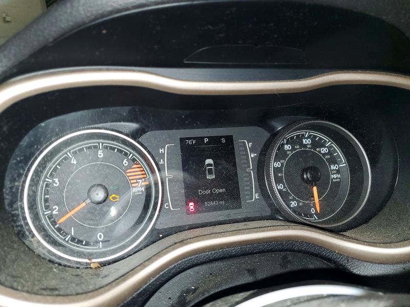68202946 :رقم المزاد ، 1C4PJLCB8GW293759 vin ، 2016 Jeep Cherokee مزاد بيع