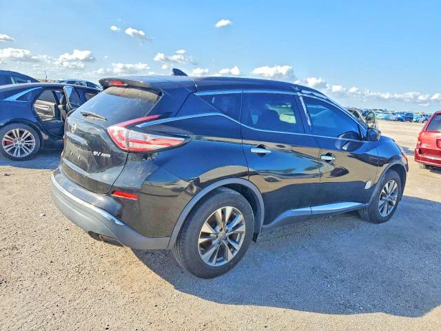 71113546 :رقم المزاد ، 5N1AZ2MH0JN150261 vin ، 2018 Nissan Murano مزاد بيع