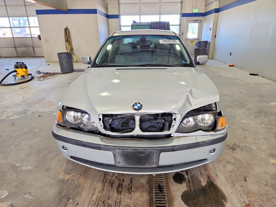 Продажа на аукционе авто 2005 Bmw 325, vin: WBAET37455NJ89470, номер лота: 70420306