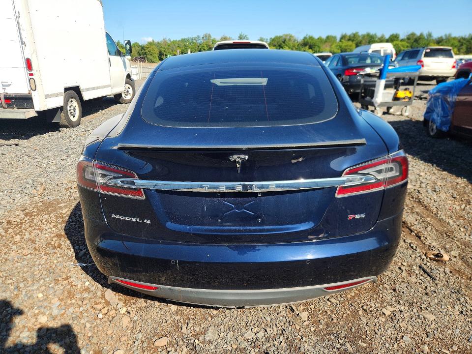 68937146 :رقم المزاد ، 5YJSA1H13EFP42409 vin ، 2014 Tesla Model S مزاد بيع