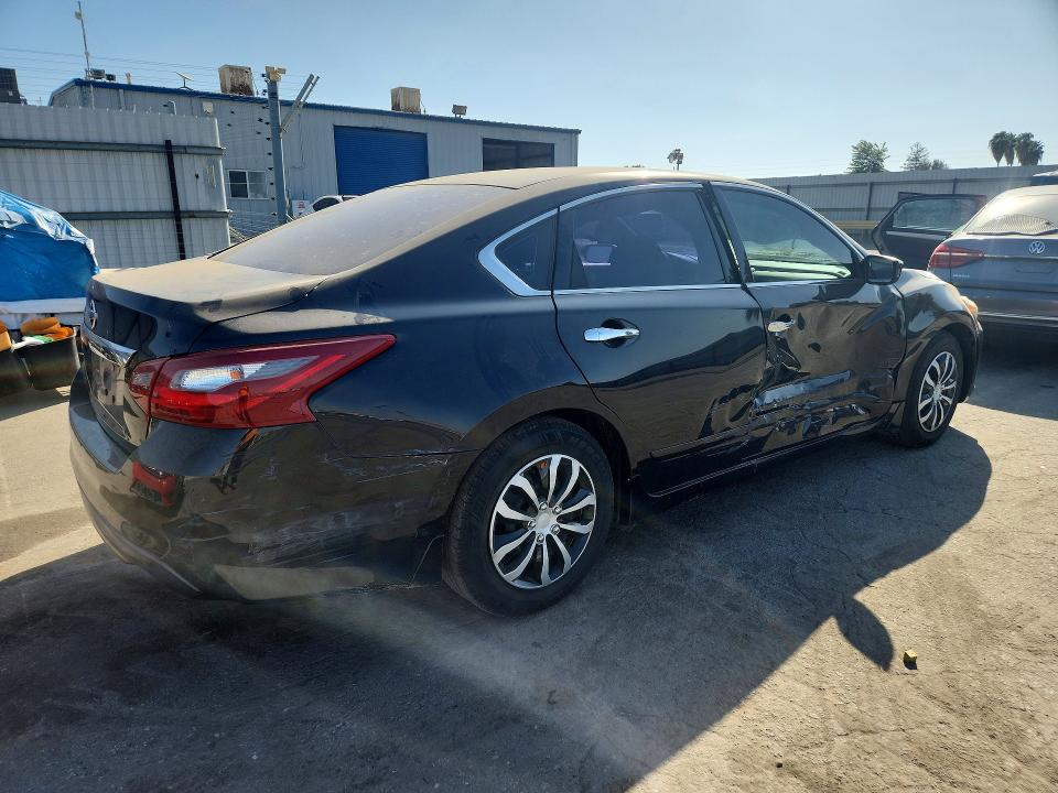 69418856 :رقم المزاد ، 1N4AL3AP9JC246558 vin ، 2018 Nissan Altima مزاد بيع