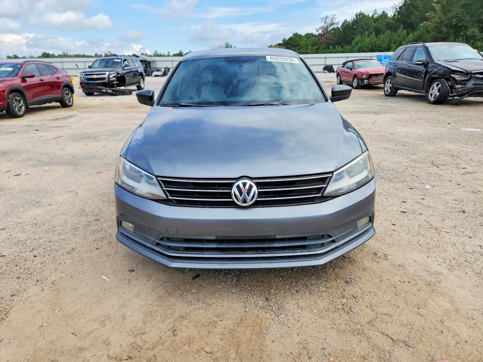 2015 Volkswagen Jetta მანქანა იყიდება აუქციონზე, vin: 3VWB17AJ7FM226223, აუქციონის ნომერი: 69826536