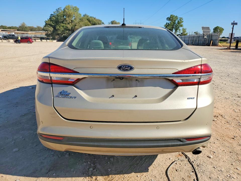 67521406 :رقم المزاد ، 3FA6P0H71JR132912 vin ، 2018 Ford Fusion مزاد بيع