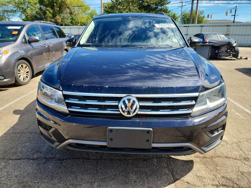 70531306 :رقم المزاد ، 3VV2B7AX2MM096984 vin ، 2021 Volkswagen Tiguan مزاد بيع