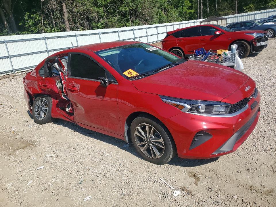 2024 Kia Forte მანქანა იყიდება აუქციონზე, vin: 3KPF24ADXRE763323, აუქციონის ნომერი: 67825766