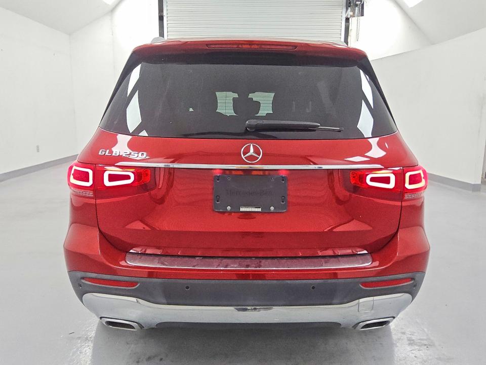 57042156 :رقم المزاد ، W1N4M4GB7MW093910 vin ، 2021 Mercedes-benz Glb مزاد بيع