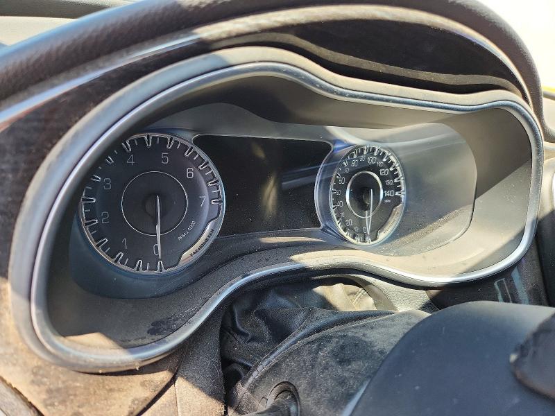 67482206 :رقم المزاد ، 1C3CCCCGXFN623088 vin ، 2015 Chrysler 200 مزاد بيع
