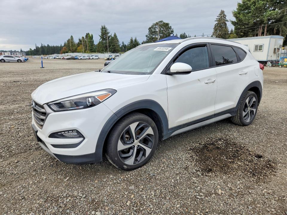 2017 Hyundai Tucson მანქანა იყიდება აუქციონზე, vin: KM8J33A26HU549327, აუქციონის ნომერი: 68630596