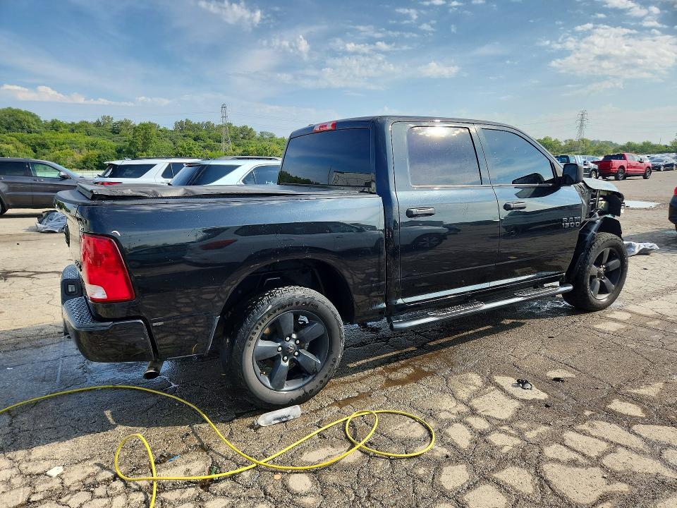 67089076 :رقم المزاد ، 1C6RR7KT3JS339488 vin ، 2018 Ram 1500 مزاد بيع