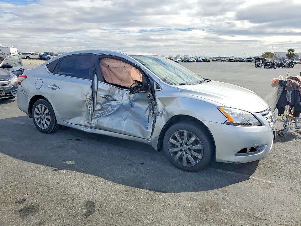2015 Nissan Sentra მანქანა იყიდება აუქციონზე, vin: 3N1AB7AP6FY216097, აუქციონის ნომერი: 65956466