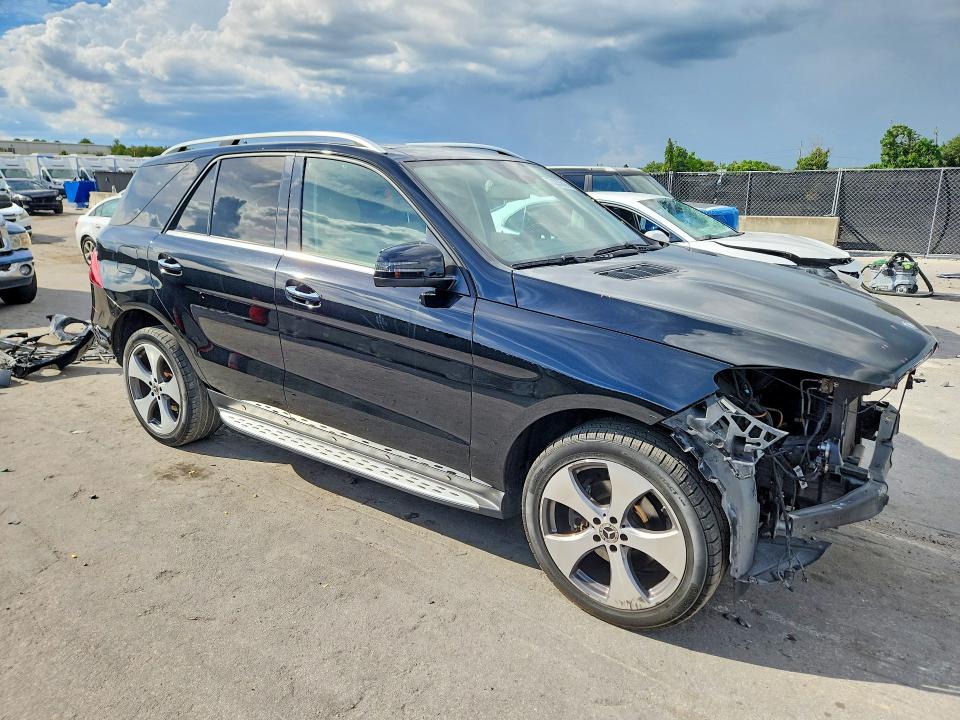 Продаж на аукціоні авто 2017 Mercedes-benz Gle, vin: 4JGDA5JB2HA944024, номер лоту: 70233616