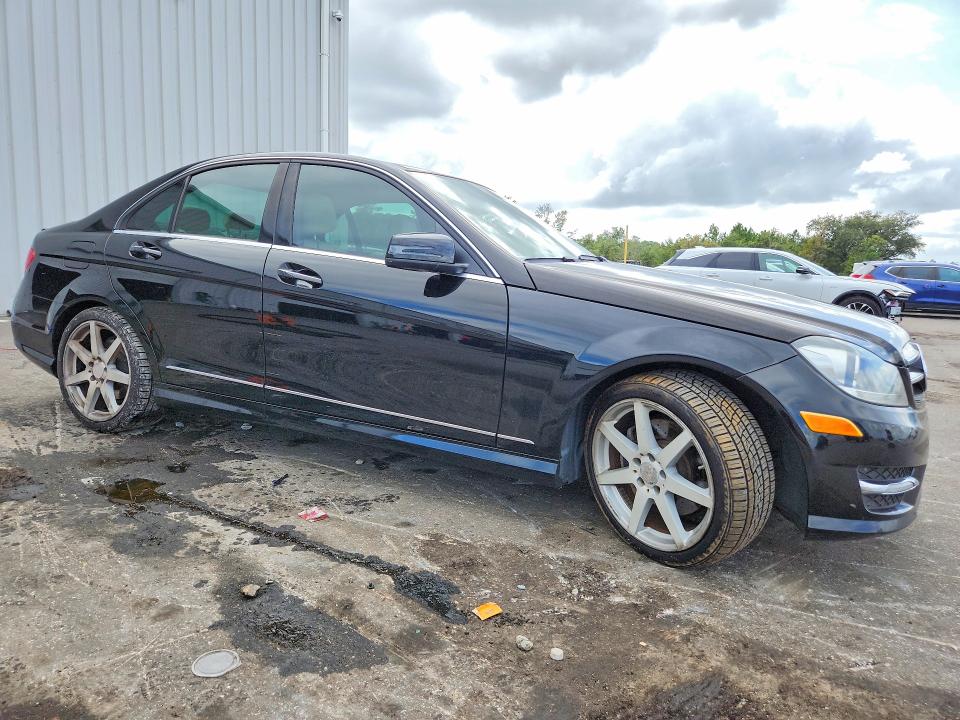69383996 :رقم المزاد ، WDDGF5HB4EG162444 vin ، 2014 Mercedes-benz C مزاد بيع