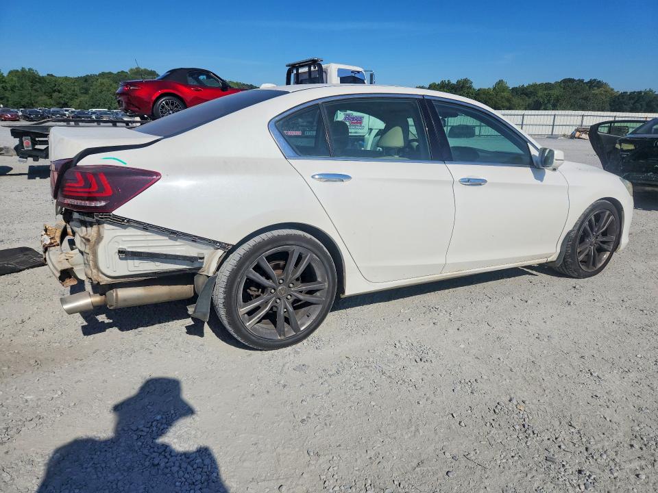 2015 Honda Accord მანქანა იყიდება აუქციონზე, vin: 1HGCR3F89FA027400, აუქციონის ნომერი: 68827976
