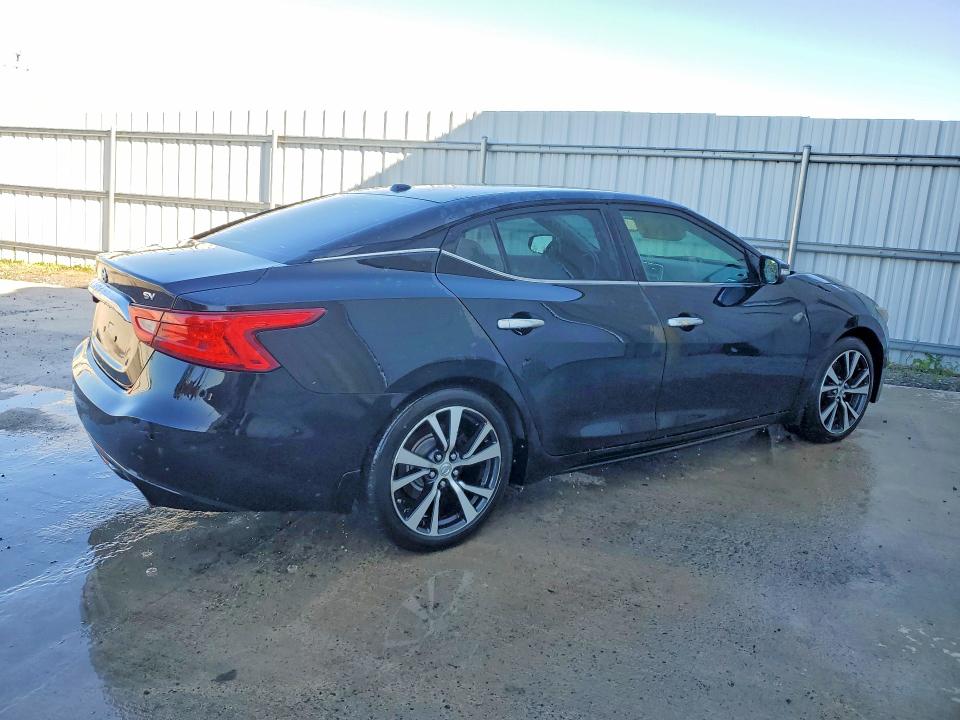 68916136 :رقم المزاد ، 1N4AA6AP5HC427657 vin ، 2017 Nissan Maxima مزاد بيع