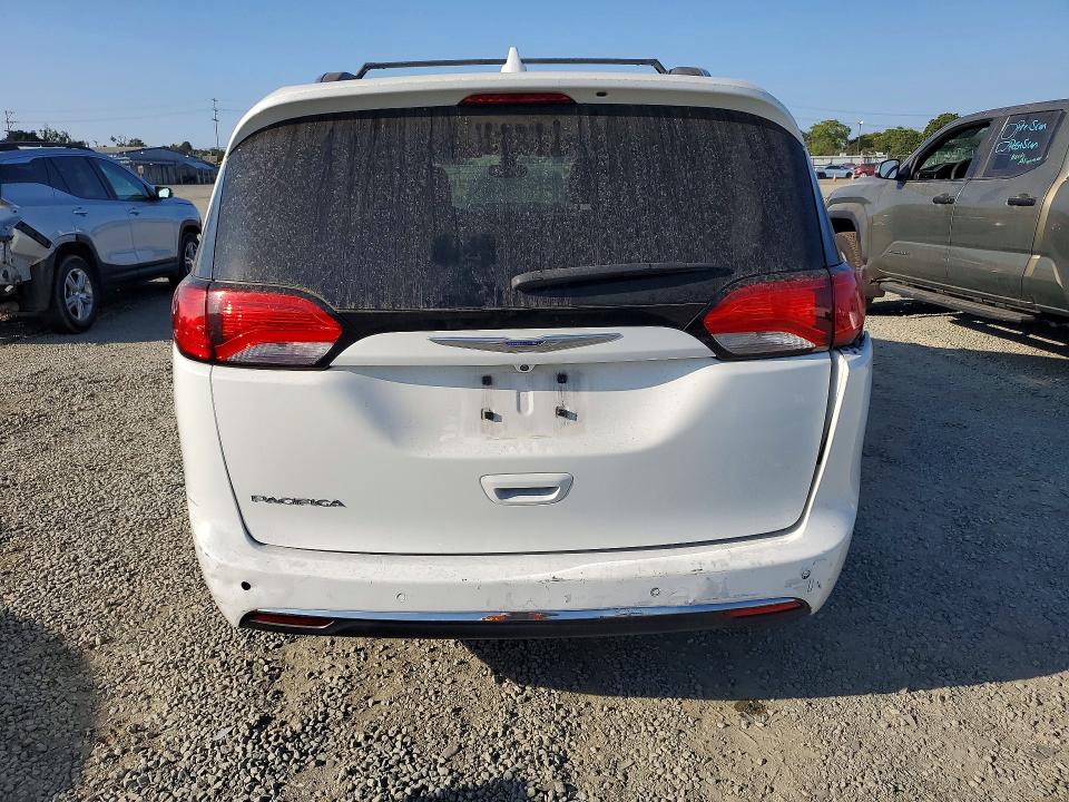 2019 Chrysler Pacifica მანქანა იყიდება აუქციონზე, vin: 2C4RC1BG1KR560889, აუქციონის ნომერი: 69811406
