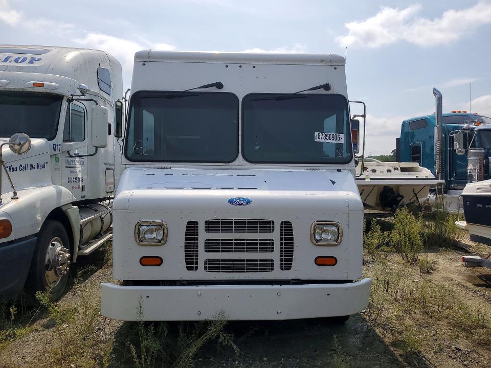 2012 Ford F59 მანქანა იყიდება აუქციონზე, vin: 1F66F5KY9C0A01485, აუქციონის ნომერი: 67350906