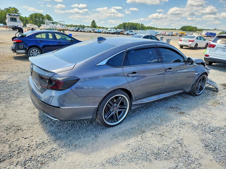 Продажа на аукционе авто 2018 Honda Accord, vin: 1HGCV1F5XJA142747, номер лота: 67023096