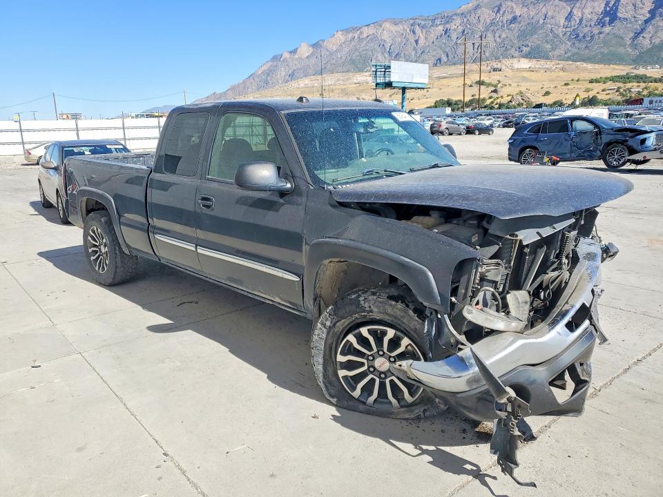 68934146 :رقم المزاد ، 2GTEK19B251296984 vin ، 2005 Gmc New Sierra مزاد بيع
