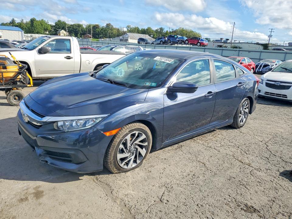 70315046 :رقم المزاد ، 2HGFC2F75JH536961 vin ، 2018 Honda Civic مزاد بيع