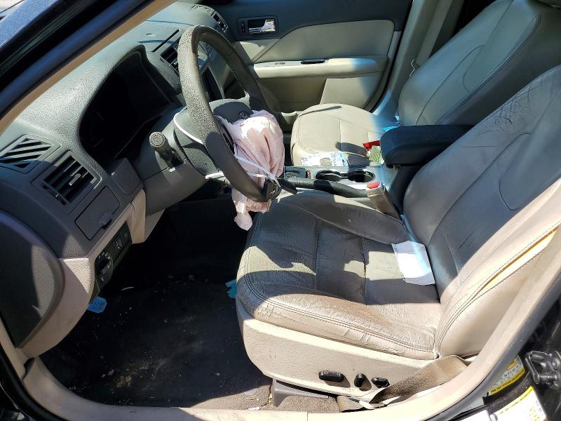 67670336 :رقم المزاد ، 3FADP0L36BR132126 vin ، 2011 Ford Fusion مزاد بيع