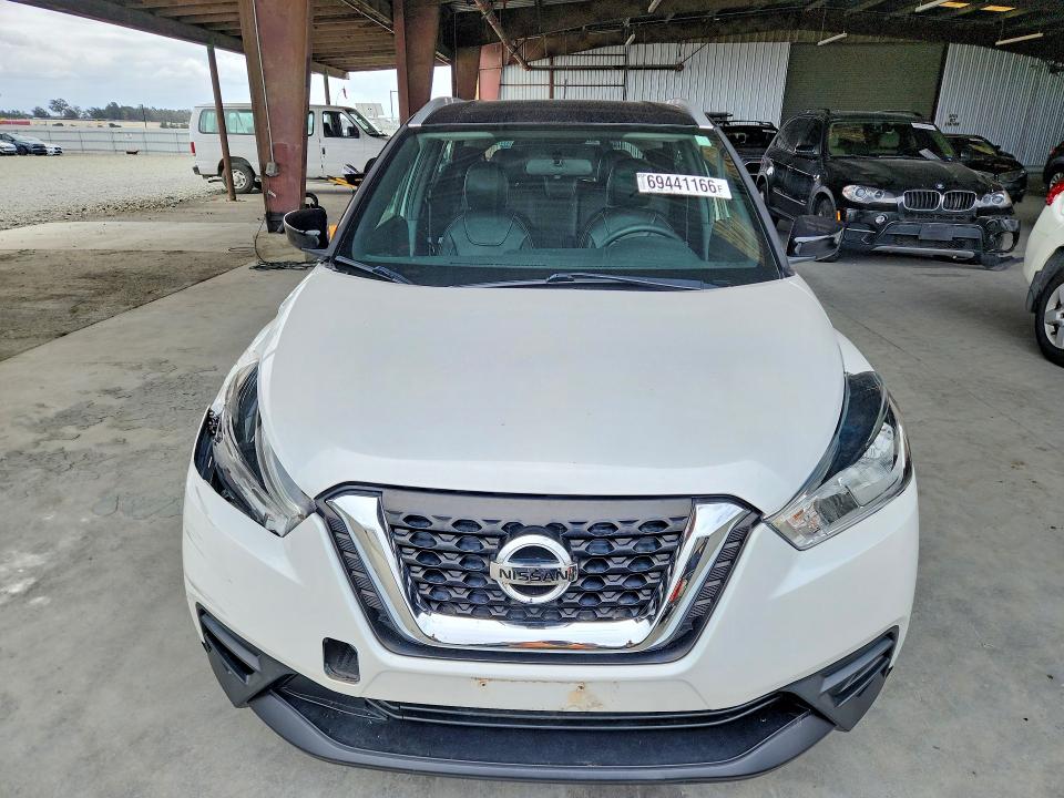 Продажа на аукционе авто 2019 Nissan Kicks, vin: 3N1CP5CU7KL499053, номер лота: 69441166