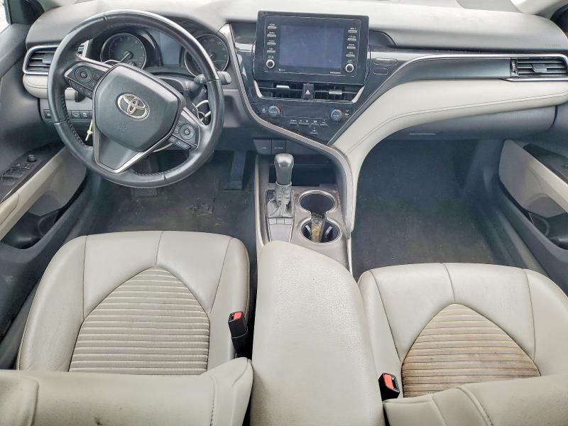 70465926 :رقم المزاد ، 4T1G11AK6NU073192 vin ، 2022 Toyota Camry مزاد بيع