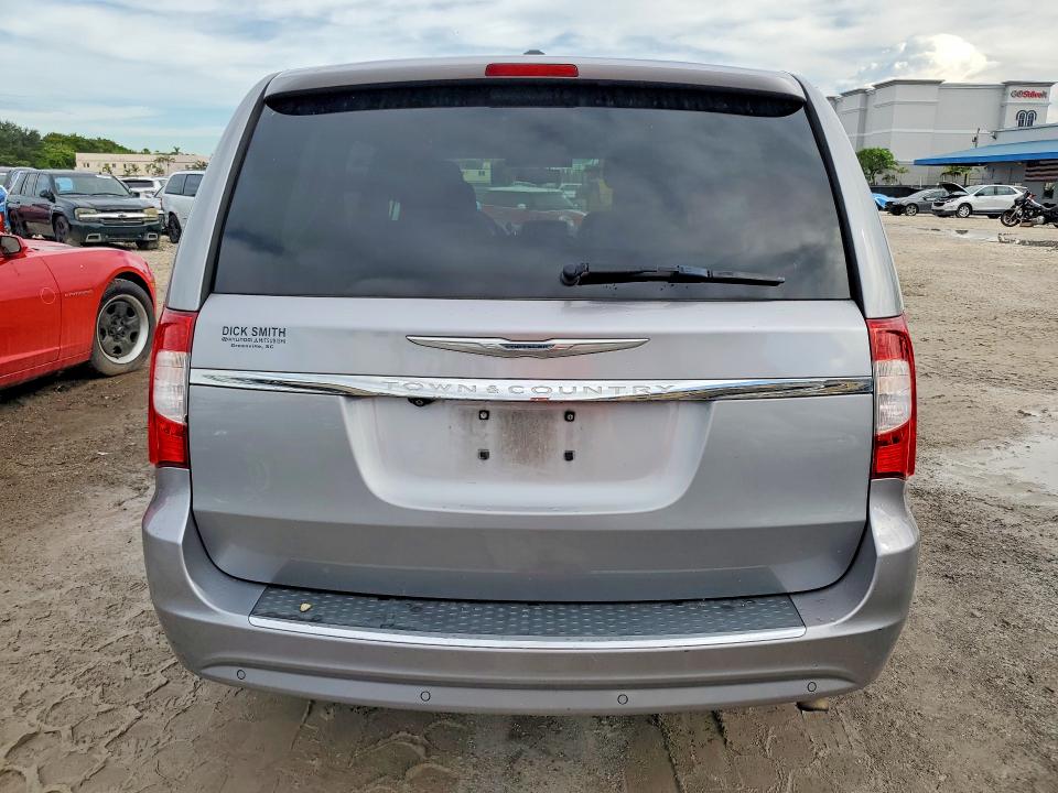 69783686 :رقم المزاد ، 2C4RC1CGXFR506964 vin ، 2015 Chrysler Town & Country مزاد بيع