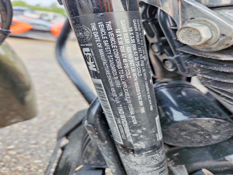68974486 :رقم المزاد ، 1HD1KVC22HB694777 vin ، 2017 Harley-davidson Flhrxs مزاد بيع