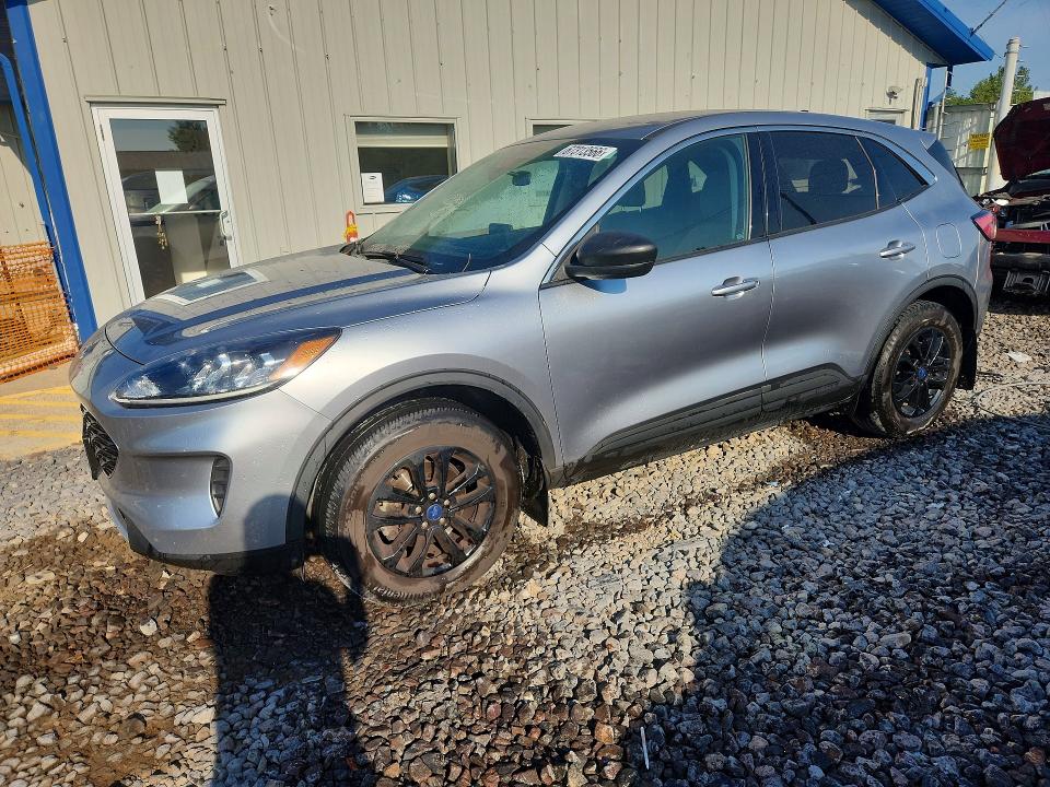 2022 Ford Escape მანქანა იყიდება აუქციონზე, vin: 1FMCU9G69NUB14462, აუქციონის ნომერი: 67313566