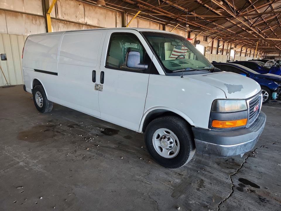 70832246 :رقم المزاد ، 1GCWGGBAXE1105926 vin ، 2014 Chevrolet Express G2500 مزاد بيع