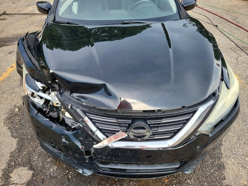 67838996 :رقم المزاد ، 1N4AL3AP1HC272498 vin ، 2017 Nissan Altima مزاد بيع