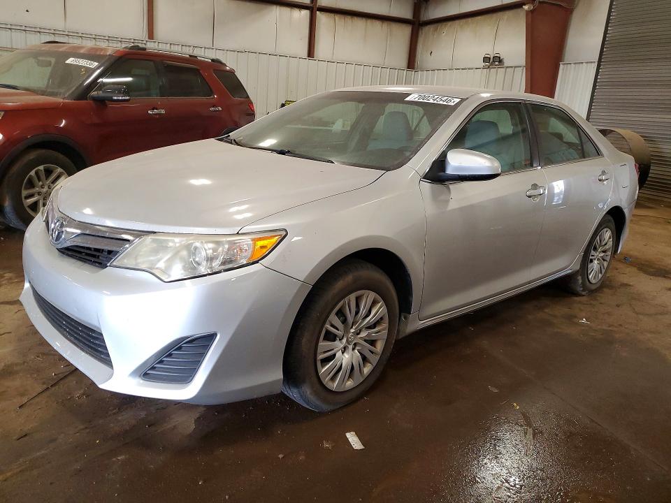 70024546 :رقم المزاد ، 4T1BF1FK9DU261479 vin ، 2013 Toyota Camry مزاد بيع