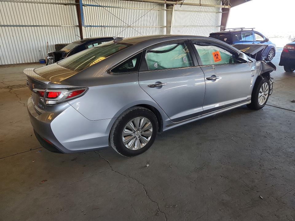 2017 Hyundai Sonata Hybrid მანქანა იყიდება აუქციონზე, vin: KMHE24L10HA055111, აუქციონის ნომერი: 69546426