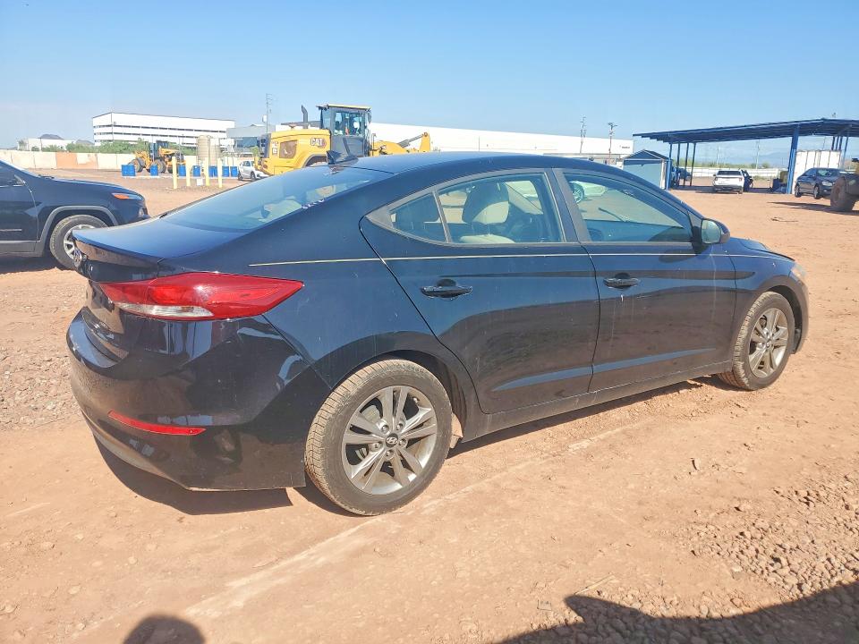2017 Hyundai Elantra მანქანა იყიდება აუქციონზე, vin: KMHD84LF8HU061470, აუქციონის ნომერი: 67352756