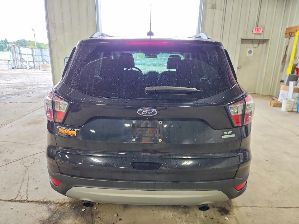 2017 Ford Escape მანქანა იყიდება აუქციონზე, vin: 1FMCU0GD3HUC63917, აუქციონის ნომერი: 70897746
