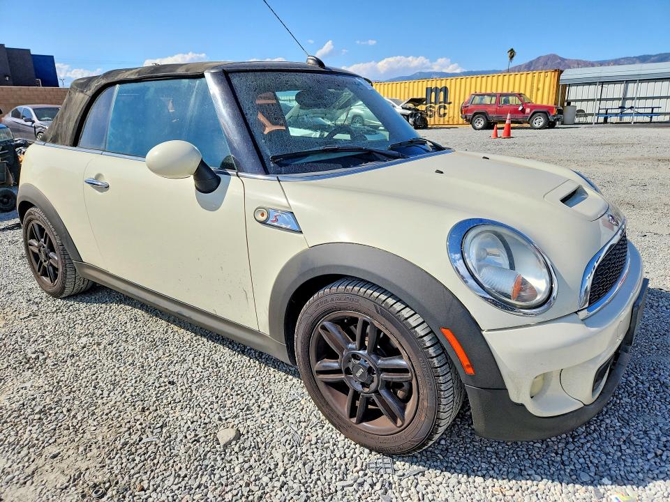 70152126 :رقم المزاد ، WMWZP3C56FT708978 vin ، 2015 Mini Cooper مزاد بيع
