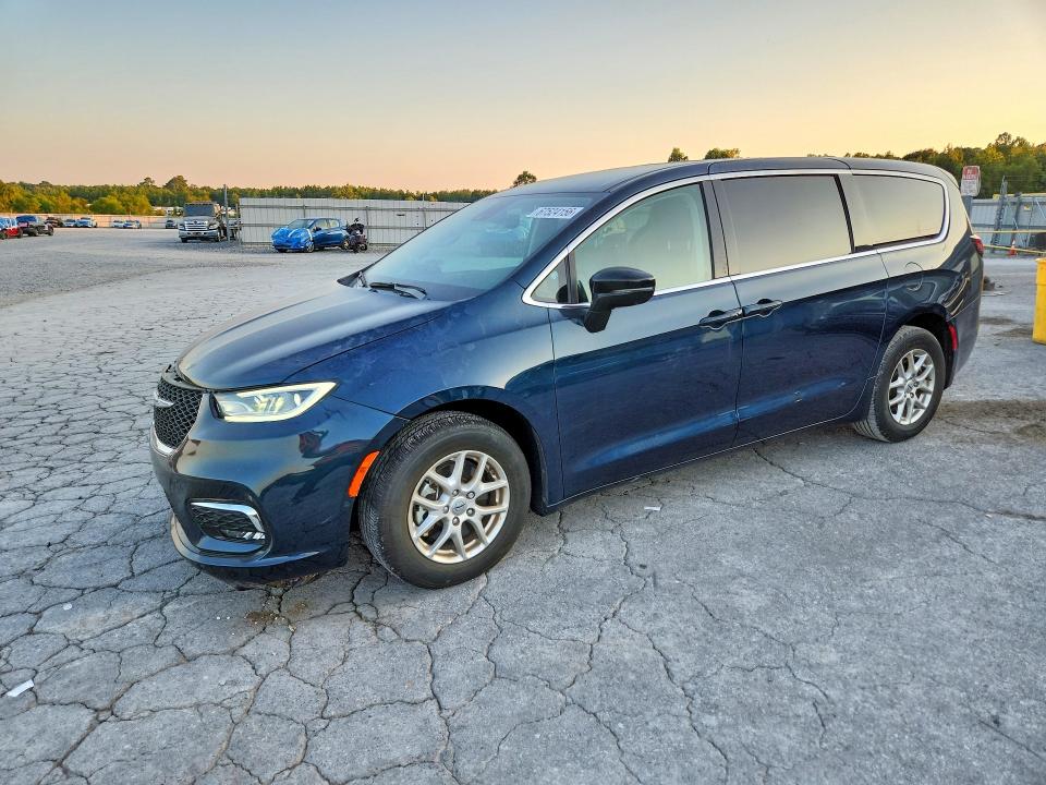 Auction sale of the 2024 Chrysler Pacifica, vin: 2C4RC1BG3RR204146, lot number: 67524156