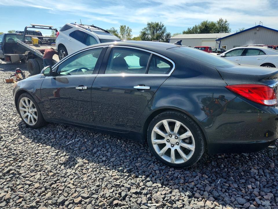 70666006 :رقم المزاد ، 2G4GU5GV6C9179300 vin ، 2012 Buick Regal مزاد بيع